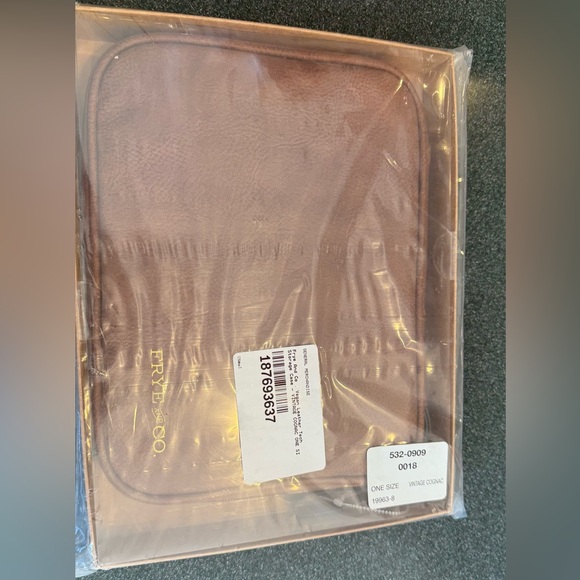 Frye and Co. Vegan Brown Cognac Leather Tech Storage Case NIB - Picture 2 of 4